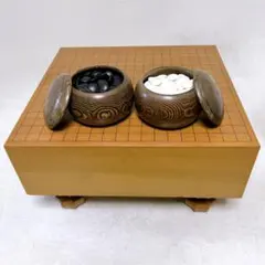 【美品】蛤碁石30号サイズ 5.7寸（17cm）新木曽檜 碁盤 碁石蓋つき 美品】蛤碁石30号 盤厚5.7寸（17cm）新木曽檜 碁盤 碁石蓋つき - メルカリ