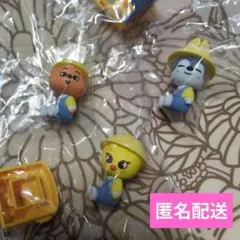 SKZOO スクールバスフィギュア　ウルフチャン　ハンクォッカ　ポガリ