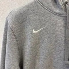 Nike グレー フード付きパーカー