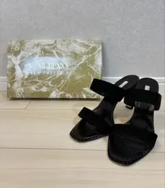 SEVEN TWELVE THIRTY ダブルストラップミュールブラック23.5のサムネイル