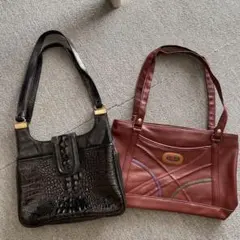 昭和レトロ　レディースバッグ　2点 クロコダイル風黒 幾何学模様のバーガンディ