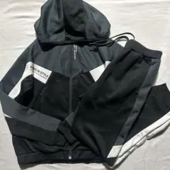 ジャージセット 黒とグレー フード付き