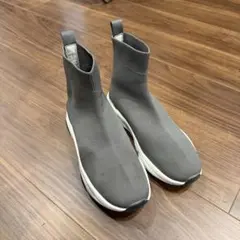 1度のみ使用✴︎ダイアナ ＋diana 美脚ニット（ソックス）スニーカー （グレー