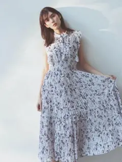 SNIDEL Sustainableフリルプリーツワンピース