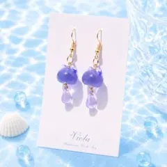 ピアス/イヤリング】猫と風鈴 尻尾が揺れる 推しカラー ブルー 透け感
