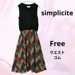 simplicite ノースリーブカットソーワンピース 黒×幾何学模様Free