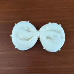 アイボリー リボン型 ヘアアクセサリー