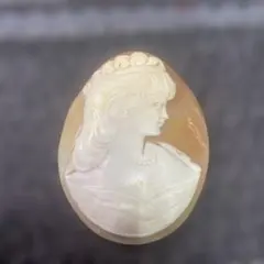 ヴィンテージ カメオ ブローチ 女性の横顔