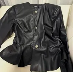 ブラック合成皮革ジャケット　ZARA