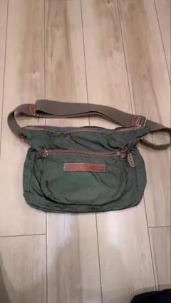 Felisi フェリージ ナイロン×レザー ショルダーのサムネイル