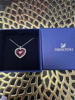 Swarovski ハート　ネックレス シルバー　赤 レッドクリスタルジュエリー