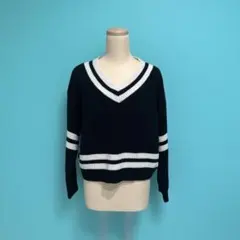 ダークグリーン Vネック ニットセーター