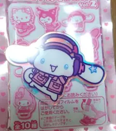 サンリオアクリルブローチ　シナモロール