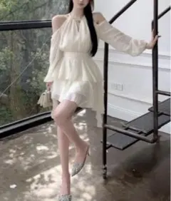 オープンショルダーミニドレス