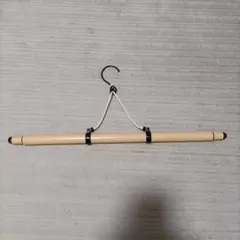 伸縮可能な着物ハンガー
