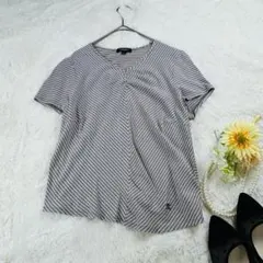 BURBERRY LONDON 　ロゴ刺繍　ボーダー　半袖カットソー　Vネックのサムネイル