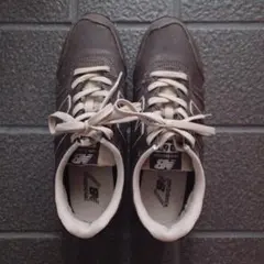 New Balance ブラウン スニーカー