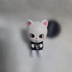 straykids SKZOO つまんでつなげてマスコット ガチャ　ジニレット