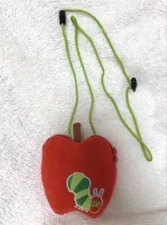 【新品未使用】はらぺこあおむし　りんご　ポシェット