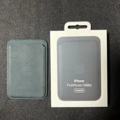 iPhone FineWoven Wallet MagSafe ダークグリーン
