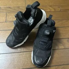 Reebok インスタポンプ フューリー ブラック