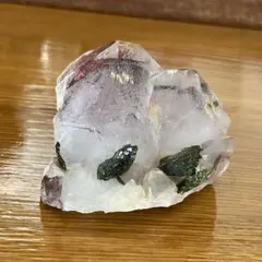 天然石 レッドファントムクォーツ 原石 クラスター エピドート共生 ポイント