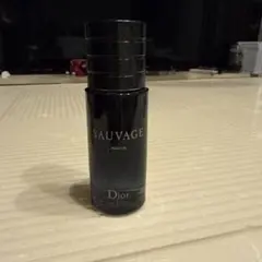 Dior SAUVAGE パルファン60ml 残量9割 ソヴァージュ - メルカリ