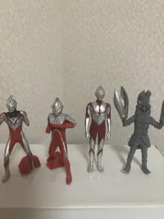 ウルトラマンシリーズフィギュア4体セット《ガチャ・本体のみ》