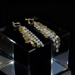 パール×クリスタル風 ロングイヤリング ゴールド 揺れる 華やか パーティー