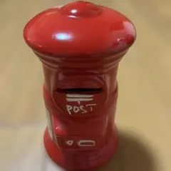 レトロ 赤い郵便ポスト型貯金箱