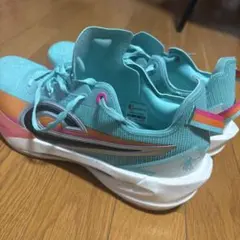 バスケットボールシューズ