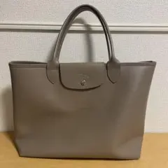LONGCHAMP トートバッグ グレージュ レザー　ファスナーなしのサムネイル