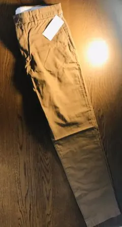 スリムフィットコットンパンツ