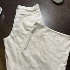 ドレープワイドフレアジーンズ　ユニクロ サイズ 28 ナチュラル