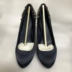 RANDA ネイビーサテン ビジュー付きハイヒール