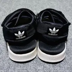 adidas サンダル