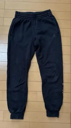 adidasスウェットパンツ