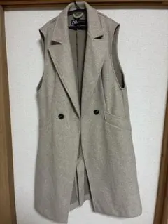 ZARA ベージュ ノースリーブベスト