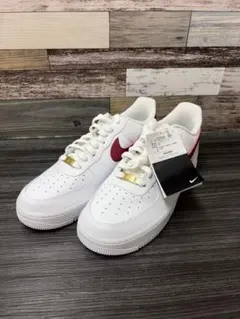 Nike Air Force 1 ホワイト/レッド