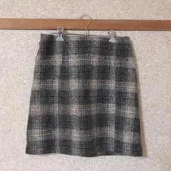 タイトスカートのサムネイル
