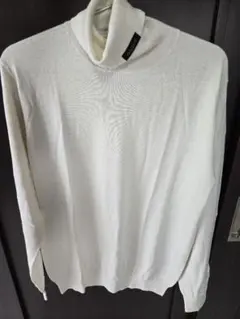 【新品】ReZARD 白 タートルネックセーター　ニット　Mサイズ