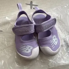new balance ベビーサンダル 紫