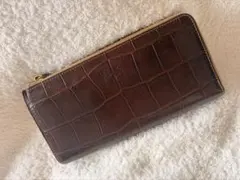 美品✨IL BISONTE 二つ折り財布 クロコ型押し ダークグリーン - メルカリ