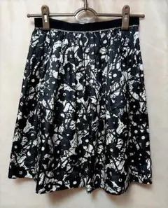 綺麗 ロイスクレヨン LOIS CRAYON 総柄 タック フレア スカート Ｍ