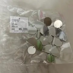 新品　ナルシス　ピアスのサムネイル