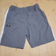 UNDER ARMOUR ショートパンツ XXL グレーのサムネイル