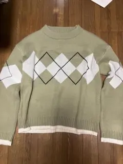 ニット 緑 おしゃれ