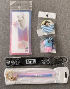 BTS ARMY BT21 キーホルダー ・ J-HOPEミニ缶バッジセット②