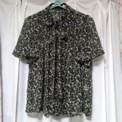 WEGO LUCY　フレアスリーブブラウス　シアー　リボン付き　花柄　ブラック