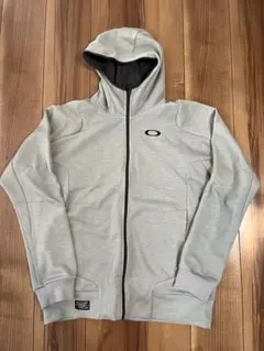 2025年最新】oakleyパーカーの人気アイテム - メルカリ